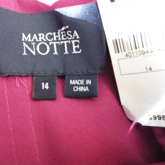 Marchesa Notte Ombre Metallic Embroidered Short Sleeve Illusion Gown Size 14 - Picture 11 of 11